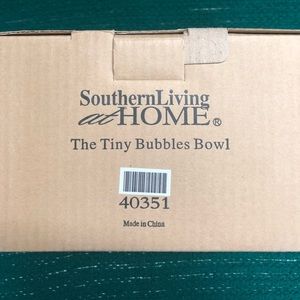 Southern living at home Accents - Tiny bubbles bowl new in box Southern living at home Accents - Tiny bubbles bowl new in box